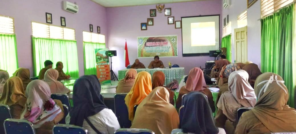 Kaji Banding Kinerja di UPTD Puskesmas Takalala 