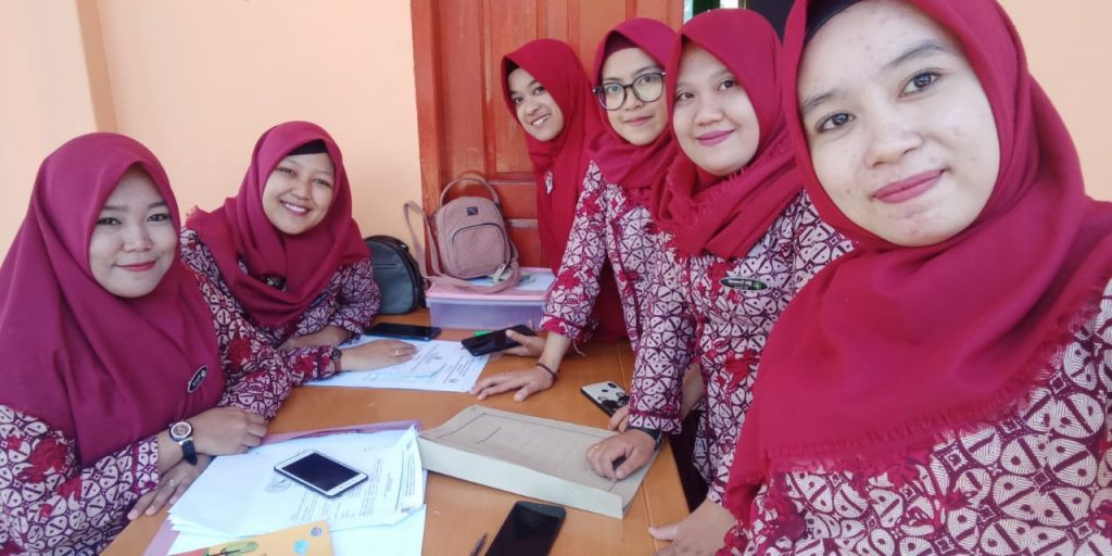 Tim Orientasi Peningkatan Kapasitas Kader Posbindu Wilayah UPTD Puskesmas Takalala