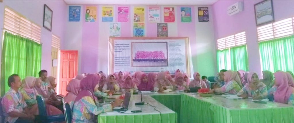 Peserta Lokakarya Mini Bulan November